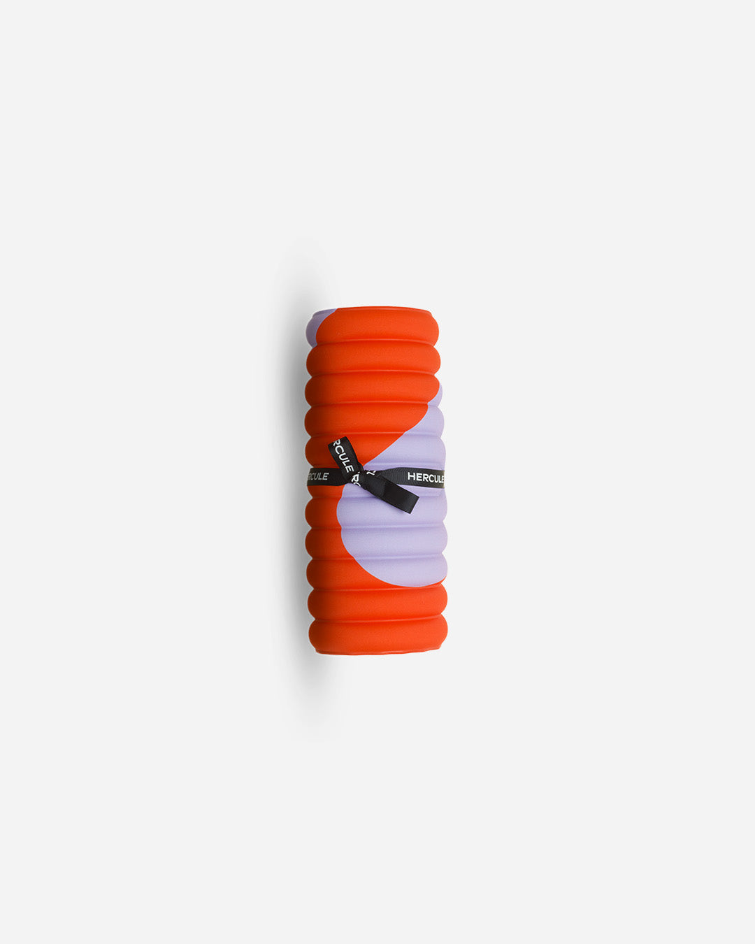 Mini tapis de sol pad de confort de la marque hercule studio modèle galé couleur axel rouge orangé packshot roulé