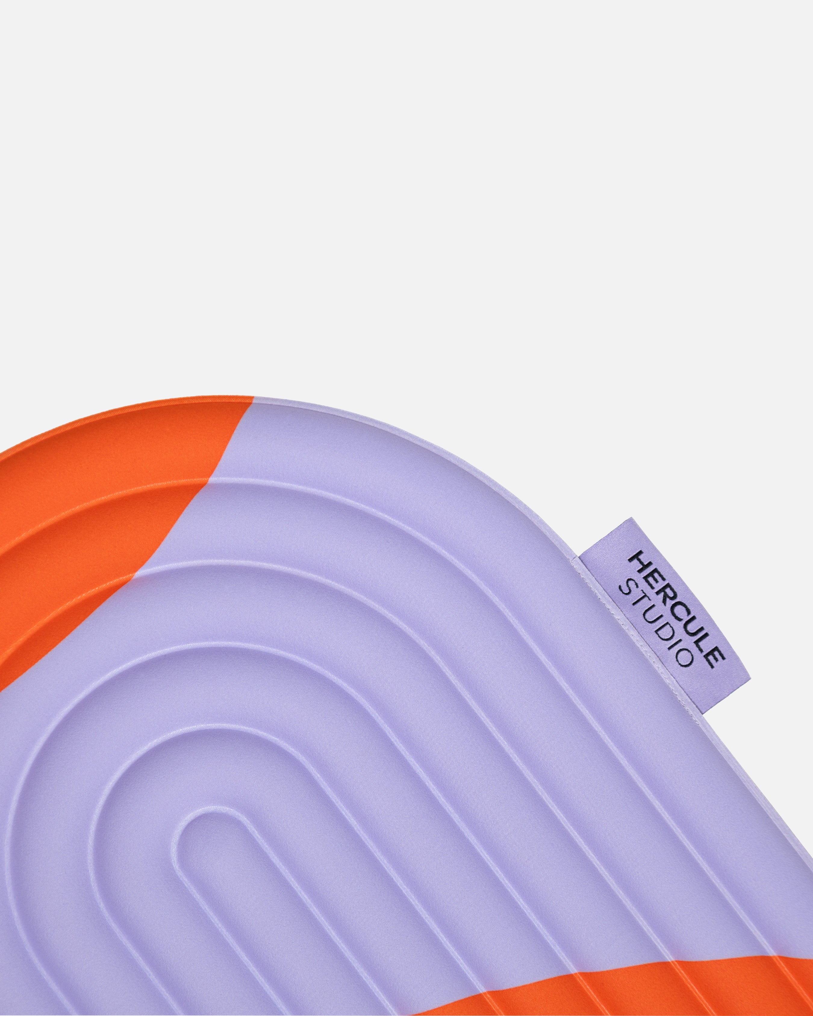 Hercule Studio Galé pad purple label – red and purple printed (Axel) 3-in-1 mini mat, ergonomic support for sensitive areas, innovative and durable design