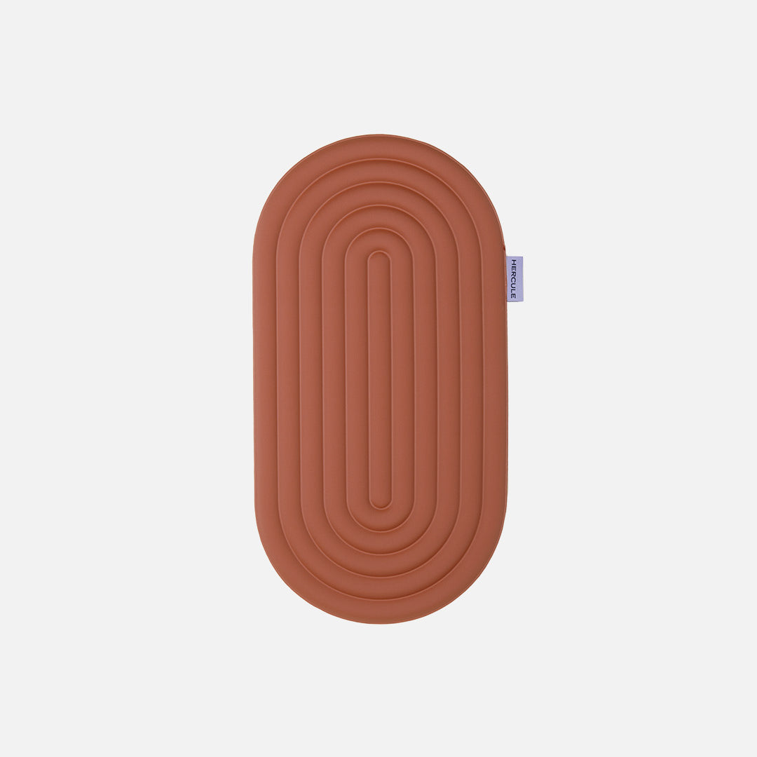 Mini tapis de sol pad de confort de la marque hercule studio modèle galé couleur terre cuite packshot déplié