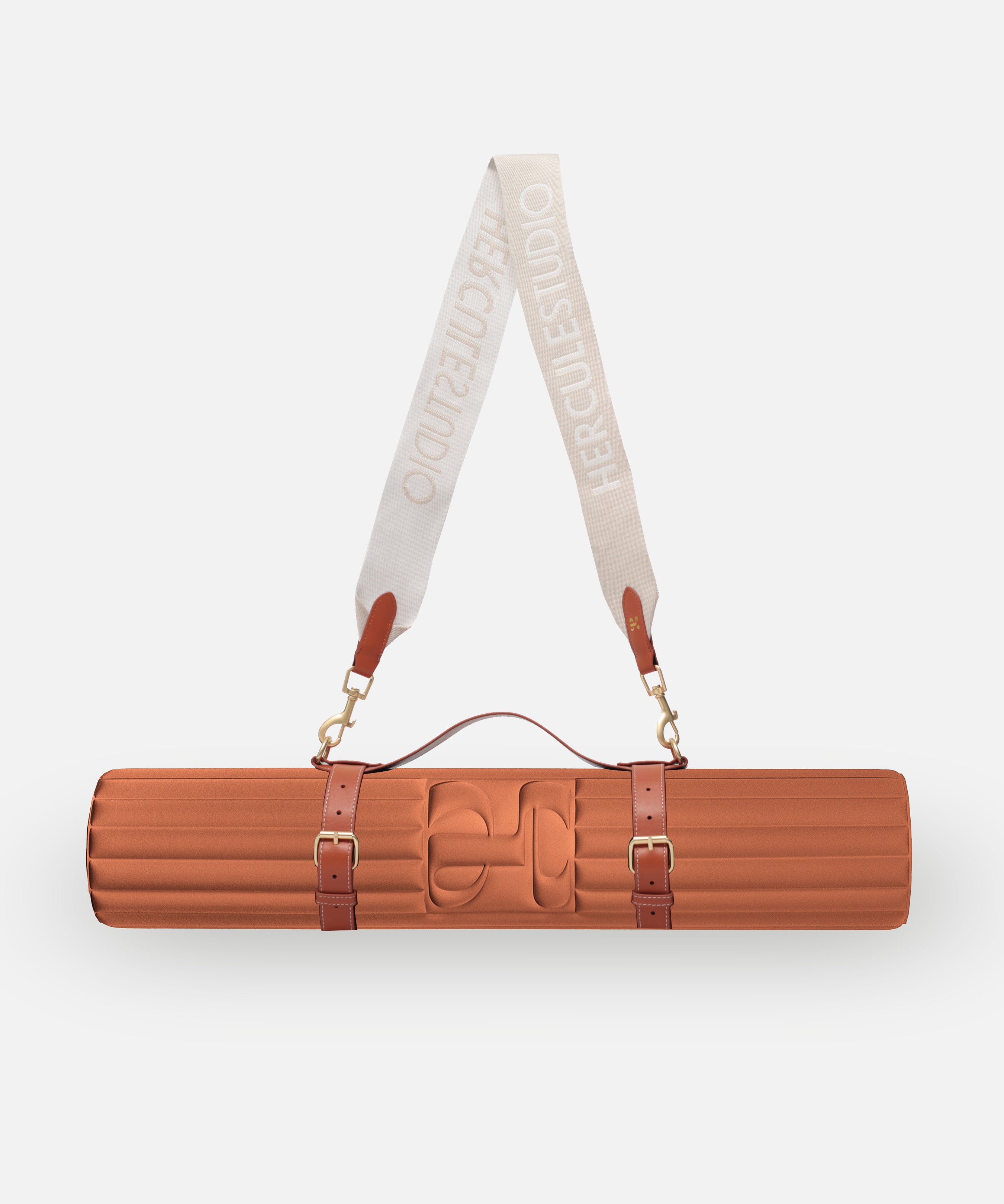 Set nomade Hercule Studio terracotta avec tapis de sport Archy en forme d’arche et sangle de transport élégante, solution pratique pour Pilates, yoga et fitness en déplacement, design durable Made in France, packshot duo produits