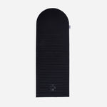 Tapis de sol pour le fitness le yoga et le pilates de la marque hercule studio modèle archy couleur outrenoir packshot déplié