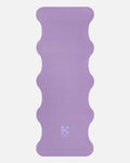 Hercule Studio Lavender yoga mat unrolled, natural rubber PVC-free, strong grip and durable wavy design for daily yoga